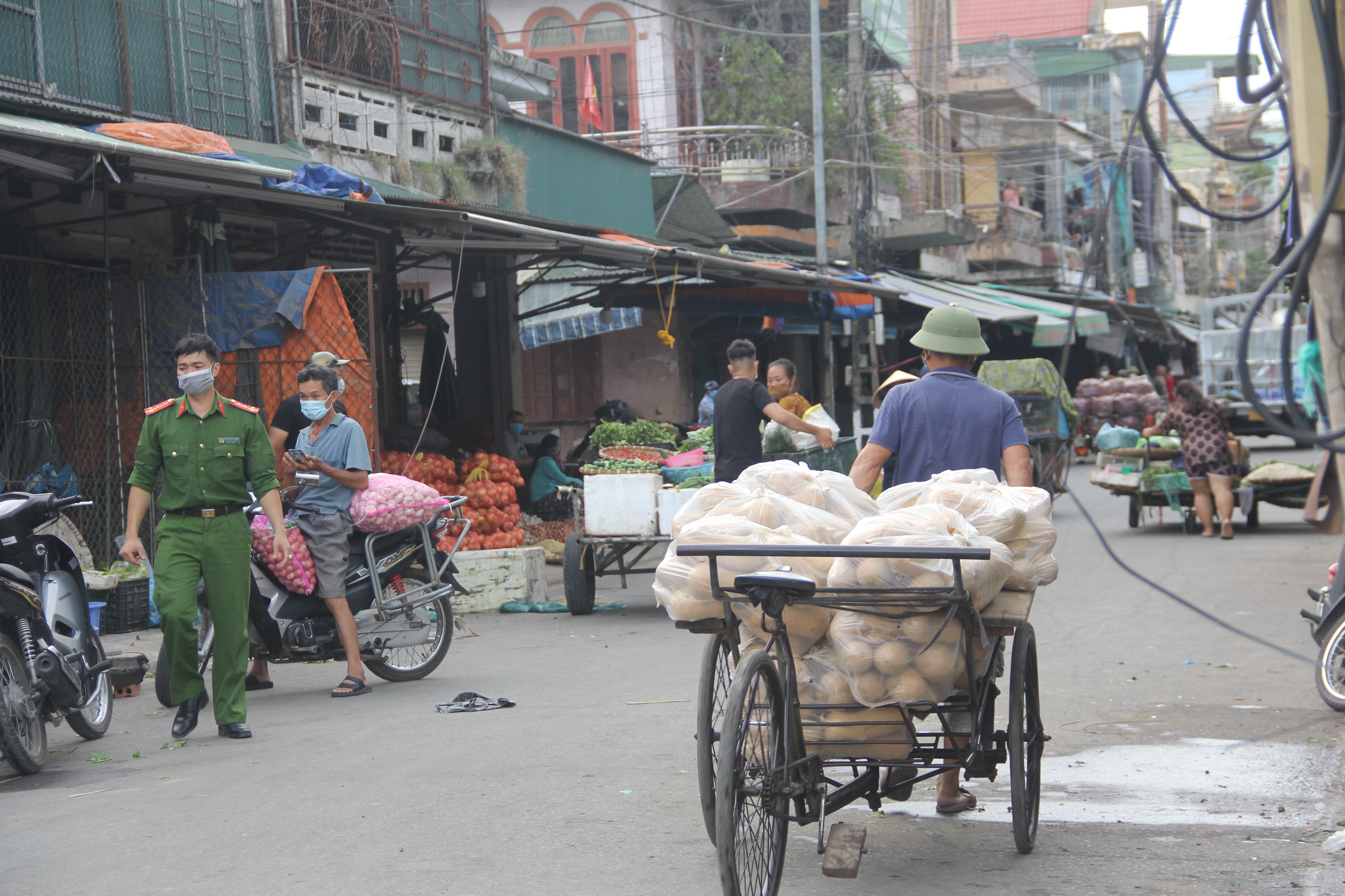 Dân sinh - Hỗ trợ 1,5 triệu đồng cho người dân ảnh hưởng dịch Covid-19 ở Nghệ An 