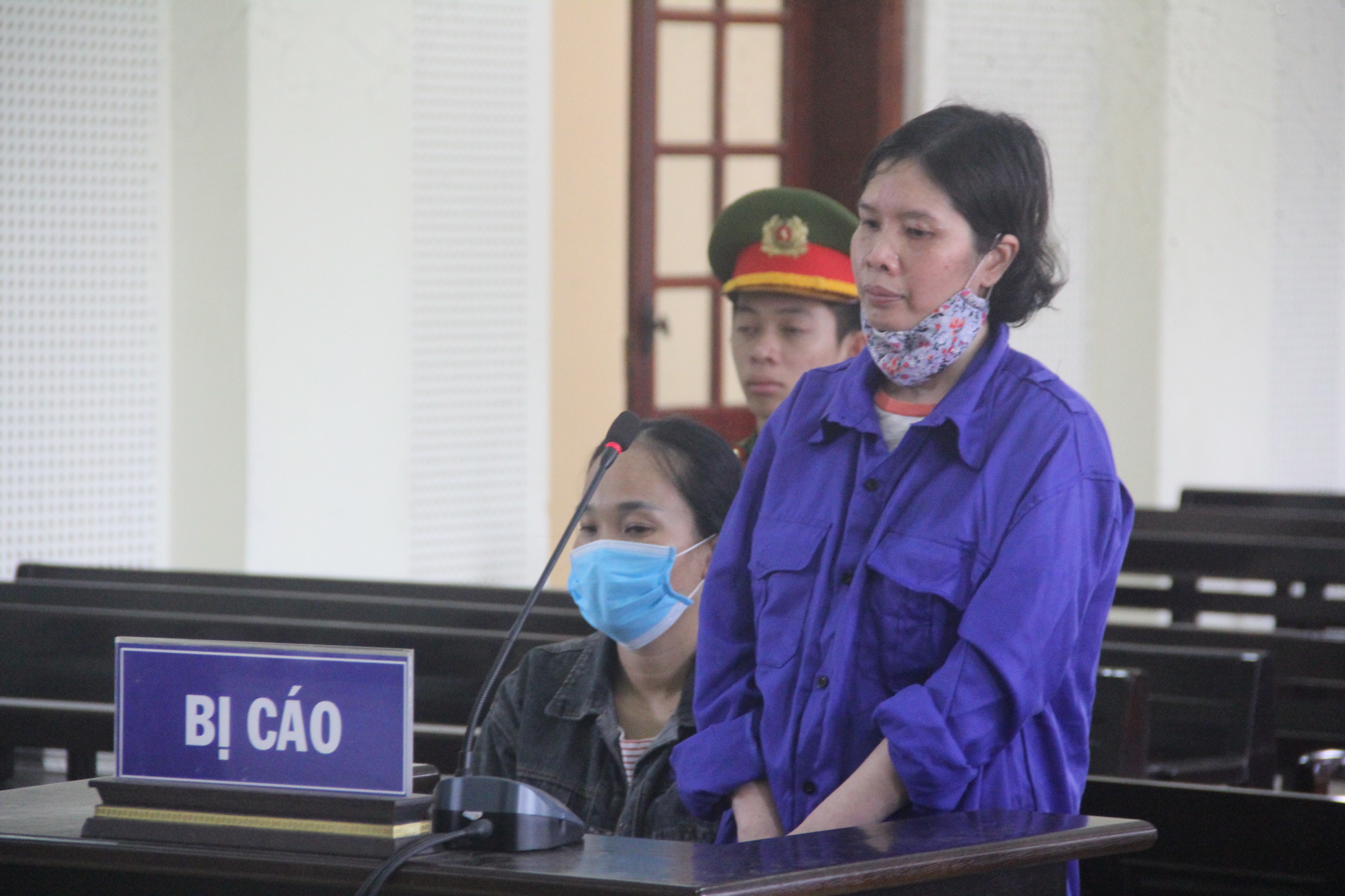 Hồ sơ điều tra - Lời khai của 'nữ quái' lừa đảo tâm linh chiếm đoạt cả chục tỷ đồng (Hình 2).