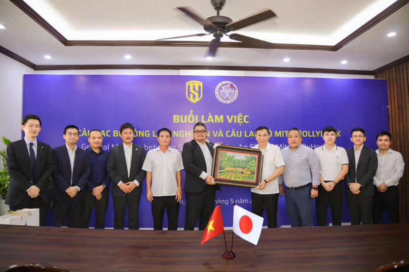 Bóng đá Việt Nam - Mito HollyHock Nhật Bản làm việc với SLNA hợp tác phát triển bóng đá (Hình 3).