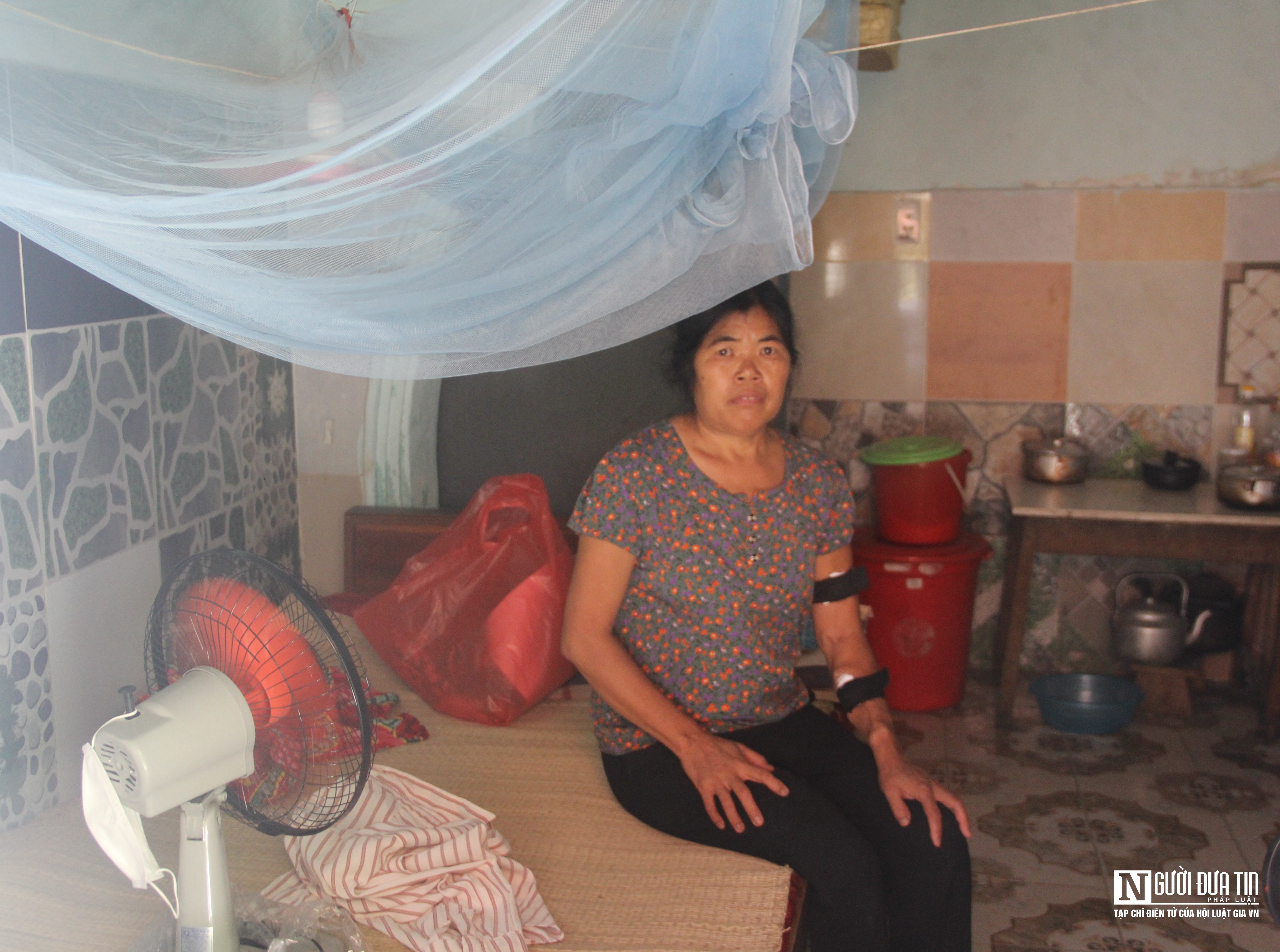 Dân sinh - Xóm chạy thận quay quắt chống chọi với cái nắng bỏng rát (Hình 4).