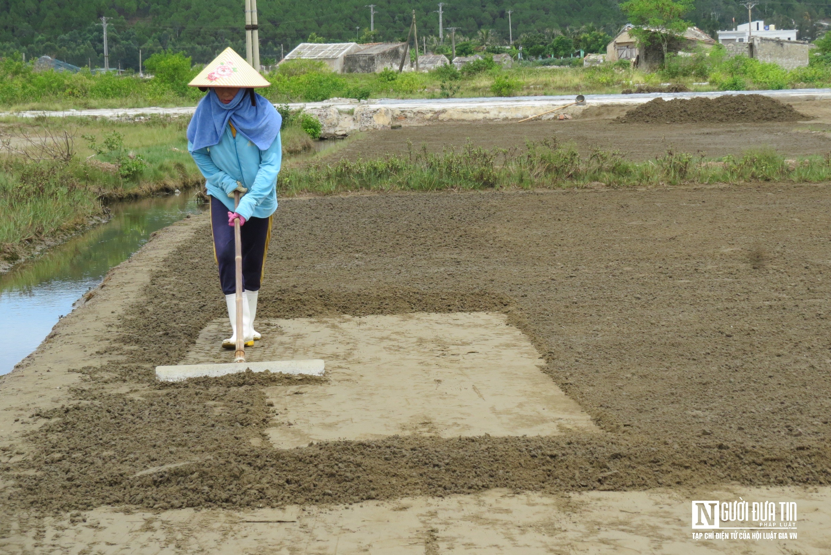 Dân sinh - Diêm dân xứ Nghệ vật vã mưu sinh giữa trời nắng  (Hình 3).