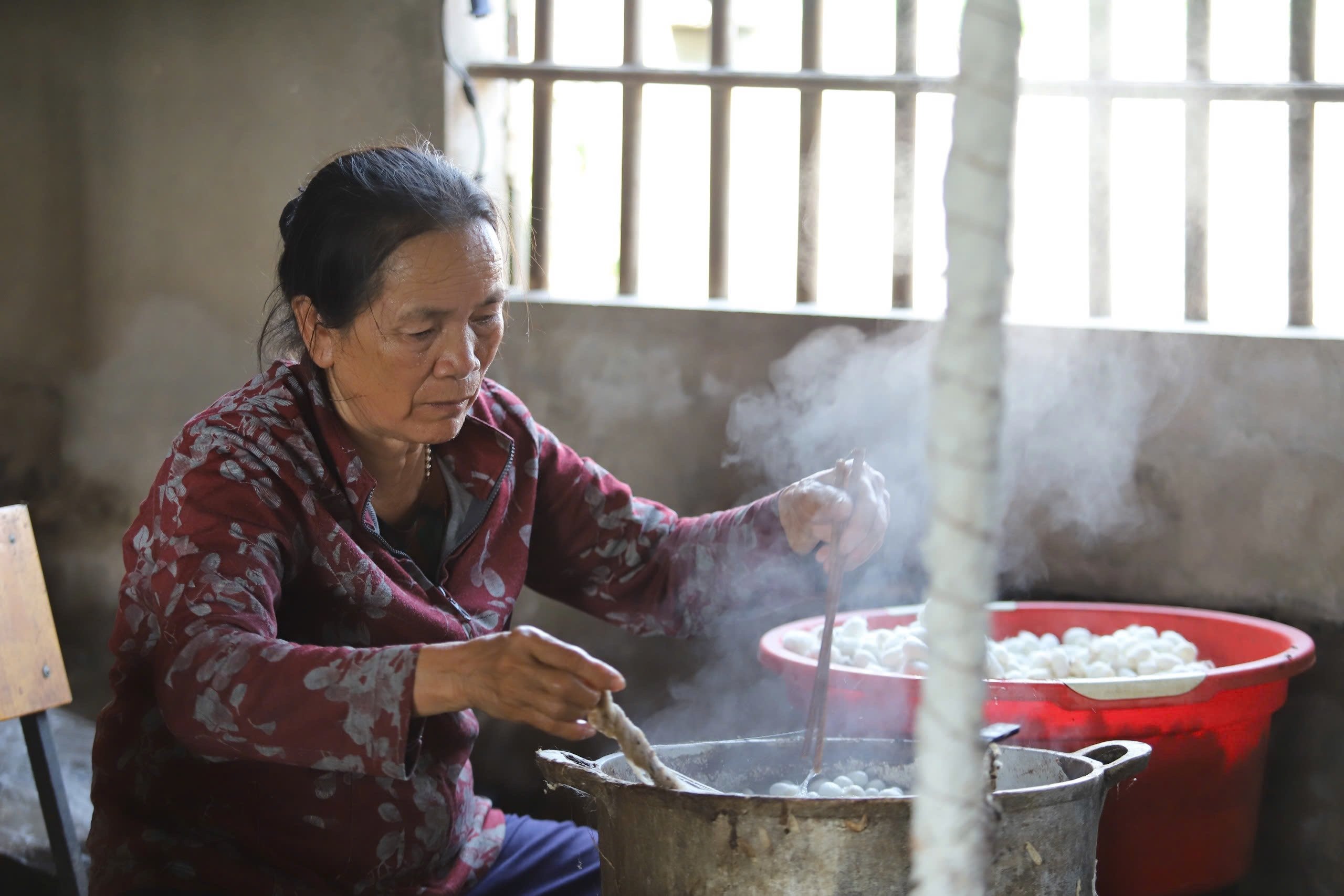 Dân sinh - Nông dân bám nghề 'ăn cơm đứng' cho thu nhập khá và ổn định (Hình 5).