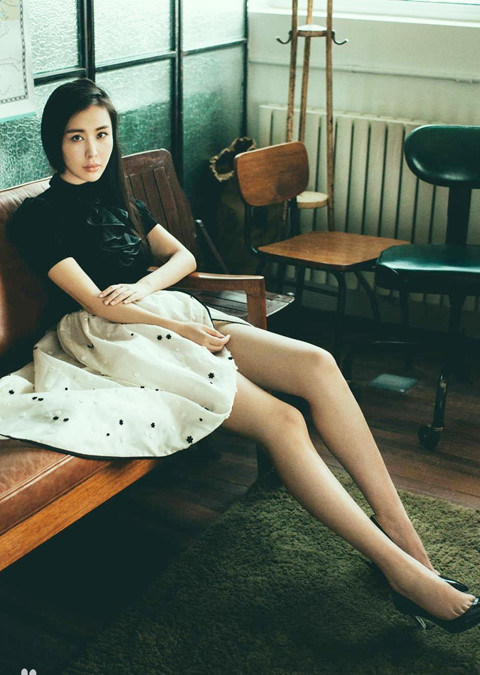 Giải tr&iacute; - Điền Ph&aacute;c Qu&acirc;n - mỹ nh&acirc;n bỏ nghiệp để theo tỷ ph&uacute; U70 (H&igrave;nh 2).