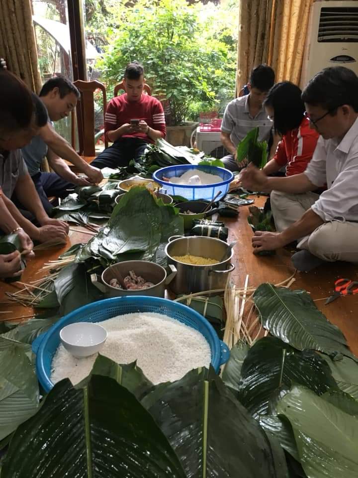 Tin nhanh - Phụ nữ xứ Nghệ “gác niềm vui riêng” để kêu gọi, hỗ trợ bà con vùng lũ (Hình 3).