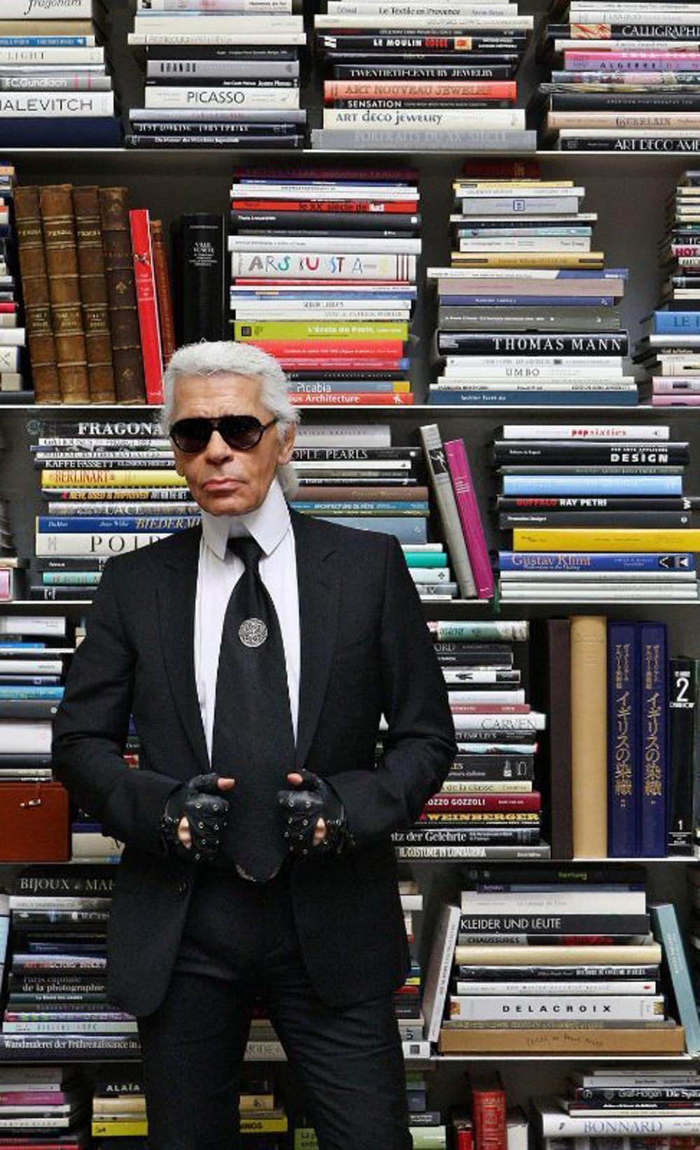 Giải trí - Huyền thoại Chanel - Karl Lagerfeld và những câu chuyện thú vị (Hình 6).