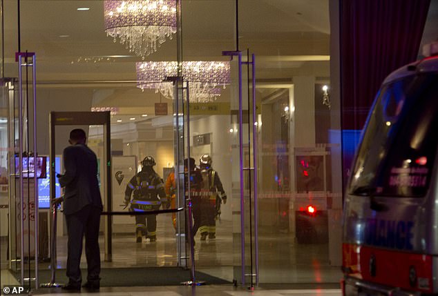 Tiêu điểm - Chùm ảnh và video vụ cháy Central World, khói đen bao phủ một vùng Bangkok (Hình 5).