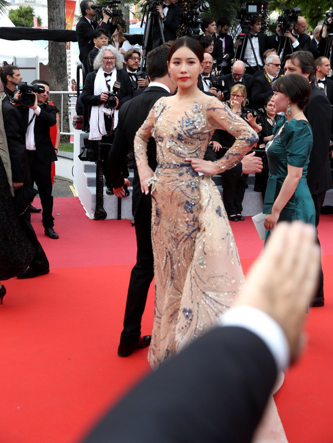 Giải trí - LHP Cannes 2019 và những 'trò lố' trên thảm đỏ (Hình 2).