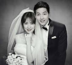 Giải trí - Sau khi ly hôn Song Joong Ki, Song Hye Kyo sang Mỹ du học (Hình 2).