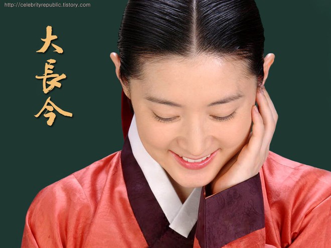 Giải trí - Ngắm ảnh thời hoa mộng của 'biểu tượng sắc đẹp xứ Hàn' Lee Young Ae (Hình 8).