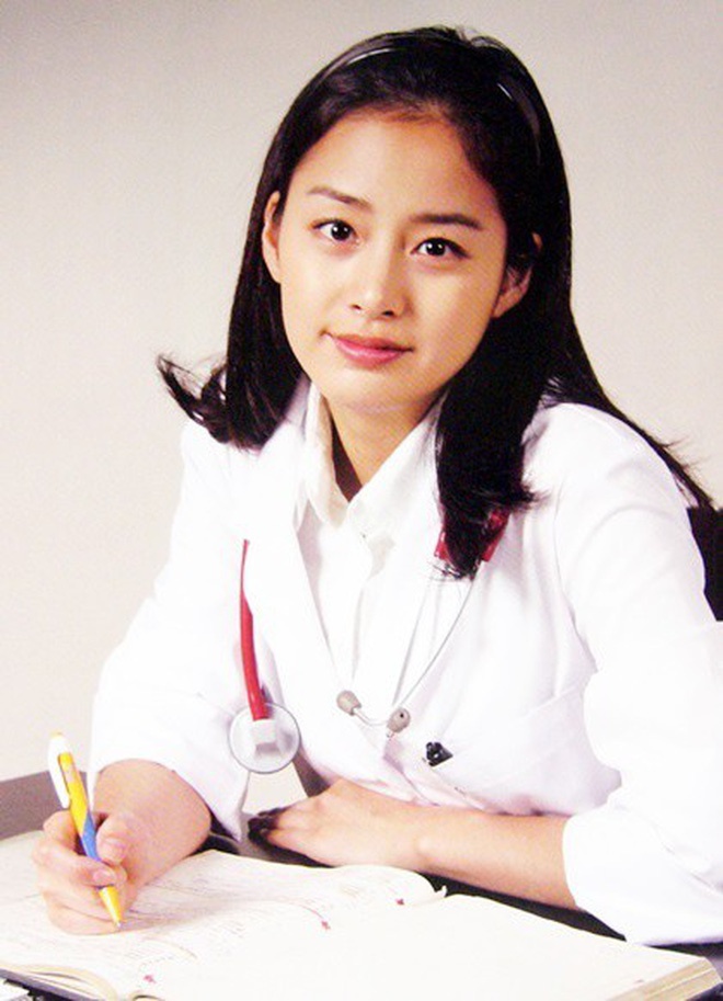 Giải trí - Ngắm ảnh hiếm của Kim Tae Hee thời trẻ (Hình 5).