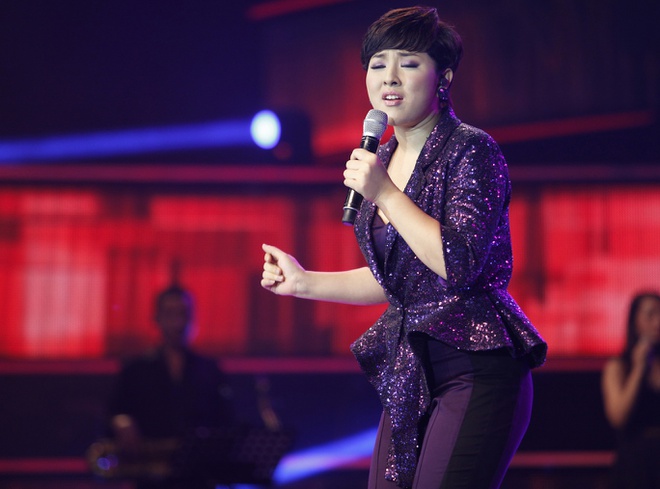 Giải trí - Cùng trong top 6 Vietnam Idol 2012 nhưng người thì nổi tiếng, người về quê chăn lợn (Hình 5).