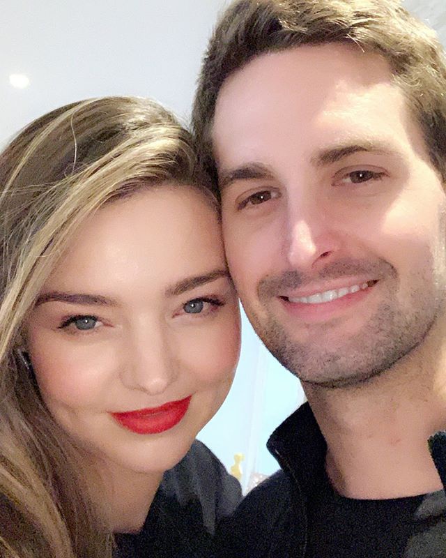 Giải trí - Cuộc sống viên mãn của cựu thiên thần Miranda Kerr bên chồng tỷ phú