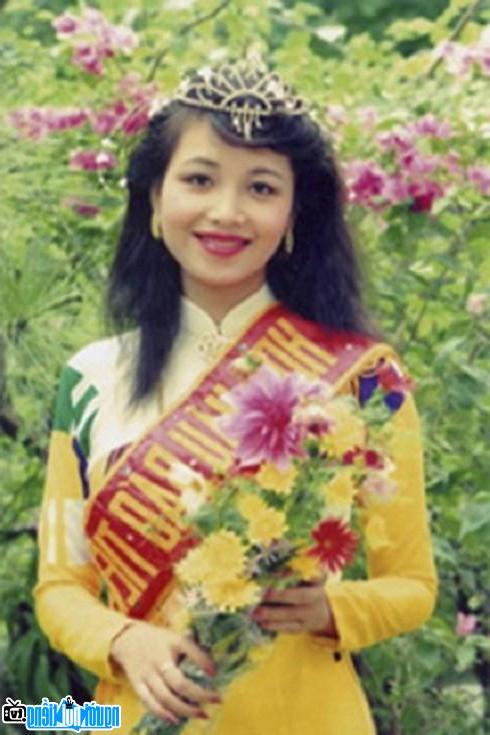 Giải trí - Thùy Lâm, Đặng Thu Thảo và những hoa hậu Việt kín tiếng sau khi kết hôn (Hình 3).