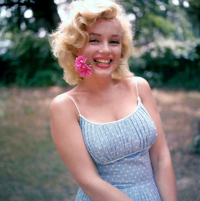 Giải trí - Nhan sắc của biểu tượng điện ảnh Marilyn Monroe một thời (Hình 2).