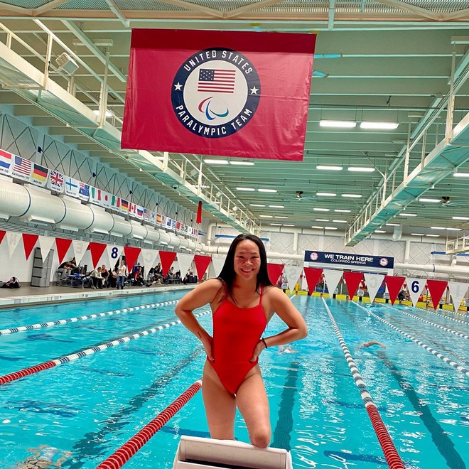 Đời sống - Khâm phục cô gái gốc Việt mất 2 chân trở thành vận động viên bơi lội (Hình 6).