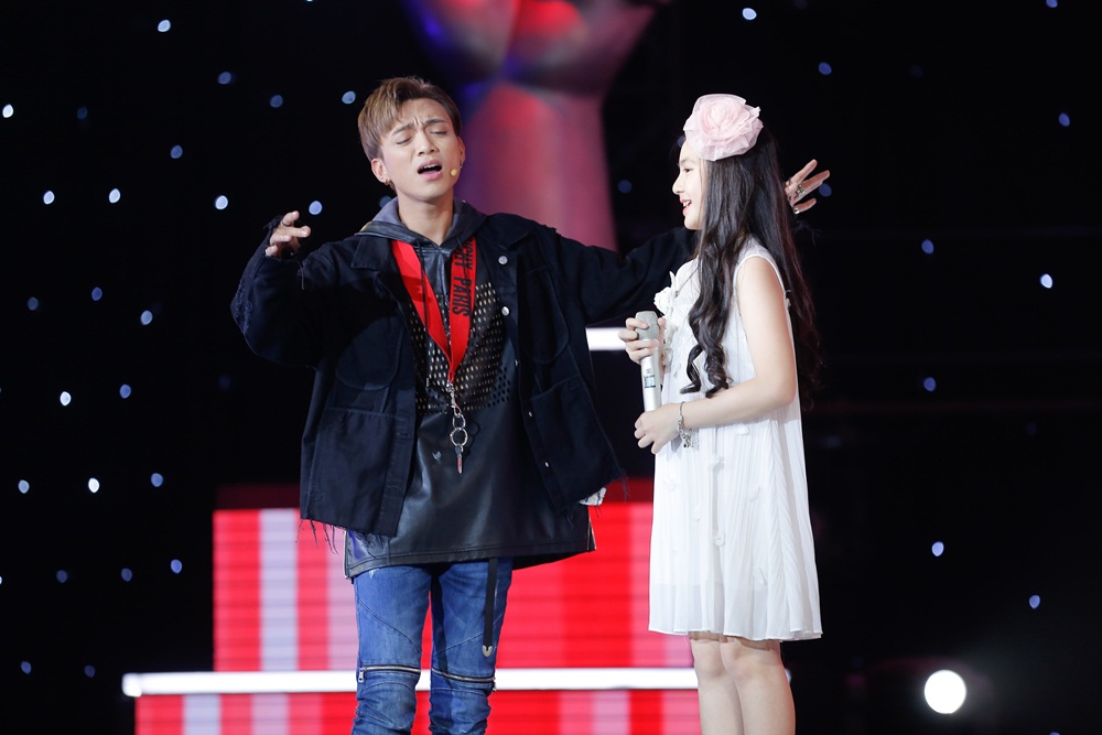 Giải trí - Soobin Hoàng Sơn tung chiêu trò dụ 'công chúa' The Voice Kids (Hình 3).