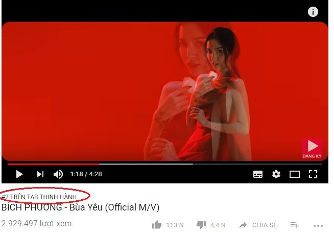 “Bùa yêu” của Bích Phương nhận cơn mưa lời khen so với 'đối thủ' Sơn Tùng M-TP (Hình 2).