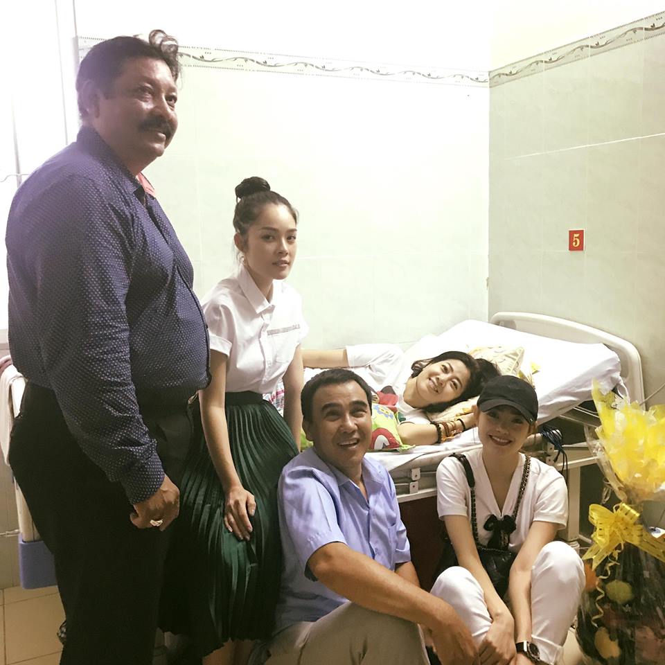 Ngôi sao - Ca sĩ Minh Hằng nghẹn ngào: 'Liệu mấy ai có đủ sự mạnh mẽ như Mai Phương?'