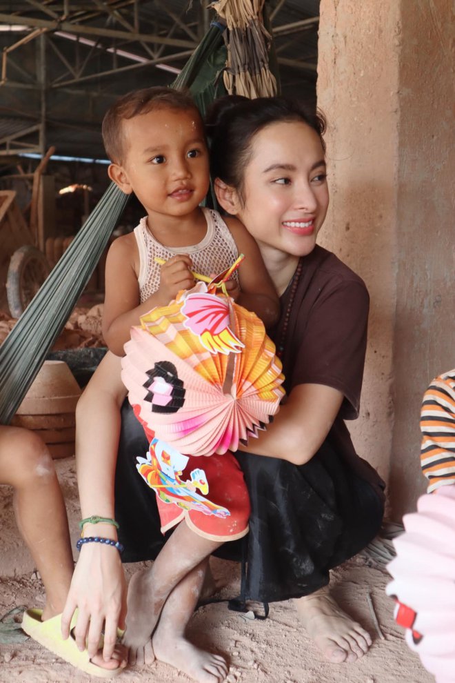 Ngôi sao -  Angela Phương Trinh: “Đòn roi” dư luận và màn “lột xác” 180 độ không ai ngờ (Hình 6).