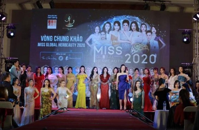 Ngôi sao - Siêu mẫu Hạ Vy nói về cuộc thi Miss Global Her Beauty : “Nếu biết thi “chui”, tôi đã tăng giá “đột biến” cho họ khỏi mời”