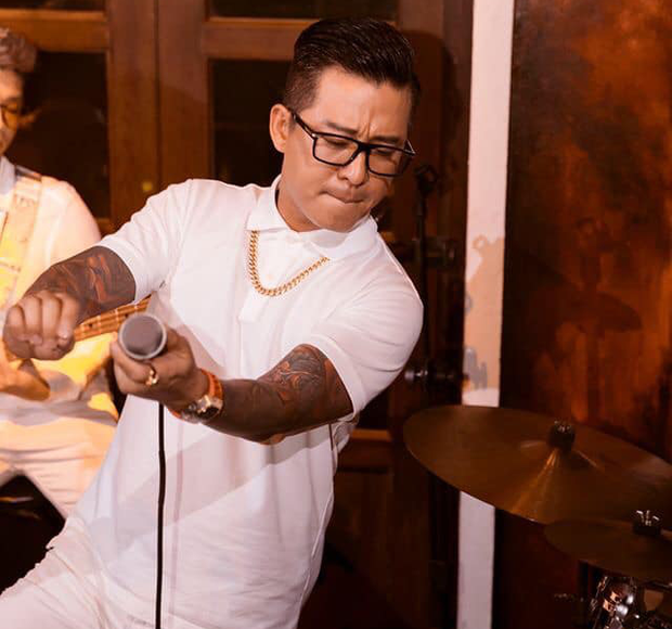 Giải trí - Tuấn Hưng bức xúc khi bị soi mói “đi xe sang, đeo đồng hồ đắt tiền mà không làm từ thiện”