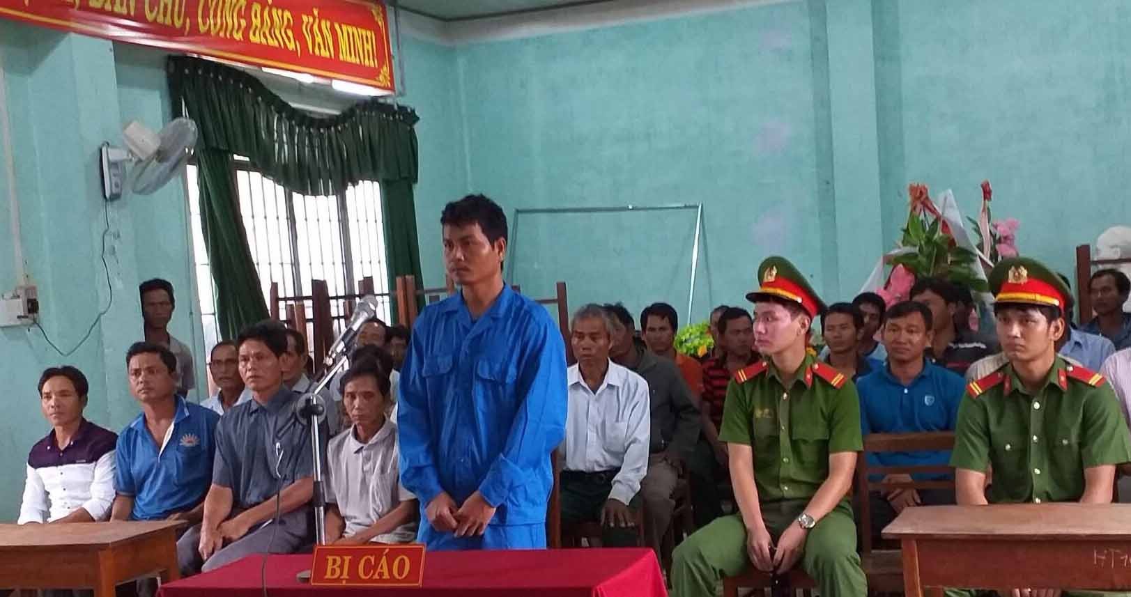 Hồ sơ điều tra - Đối tượng phá rừng làm nương rẫy bị xử phạt 20 tháng tù