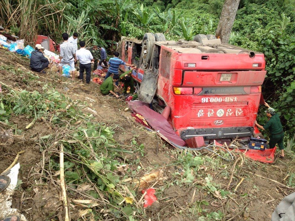 Dân sinh - Biệt đội SOS 'không thời gian' trên cung đèo 'tử thần' (Hình 2).