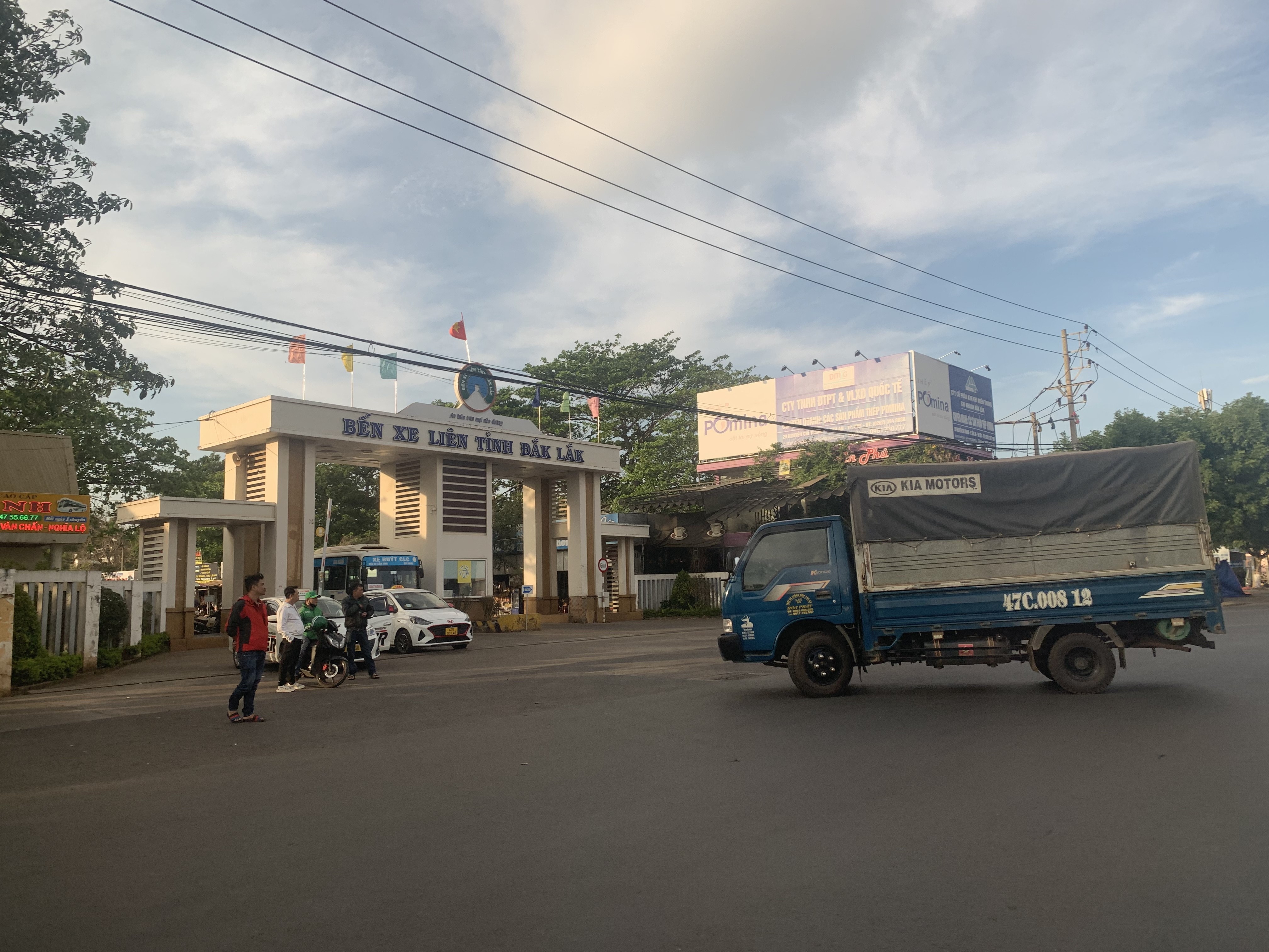 Hồ sơ điều tra -  Đắk Lắk: Xe dù, bến cóc hoành hành, doanh nghiệp kêu cứu (Hình 5).