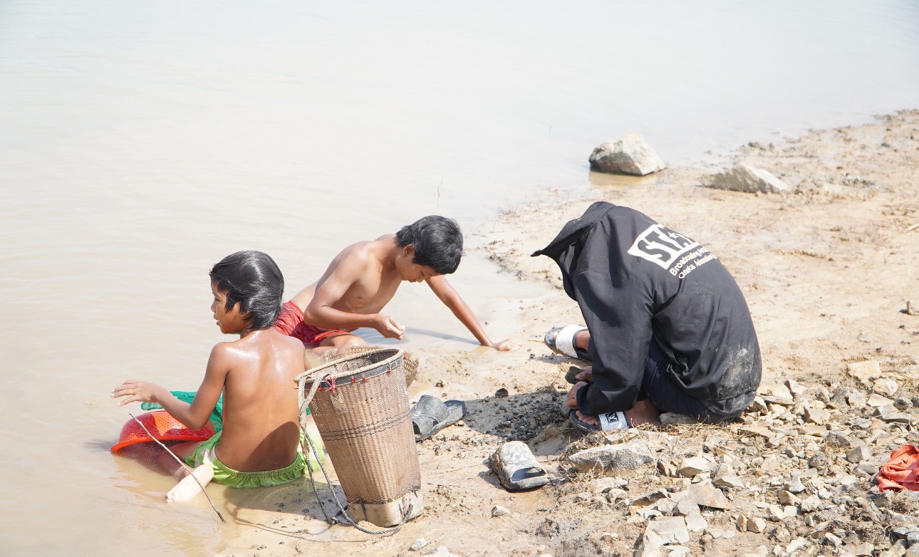 Dân sinh - Mùa hến về trên Tây Nguyên (Hình 2).