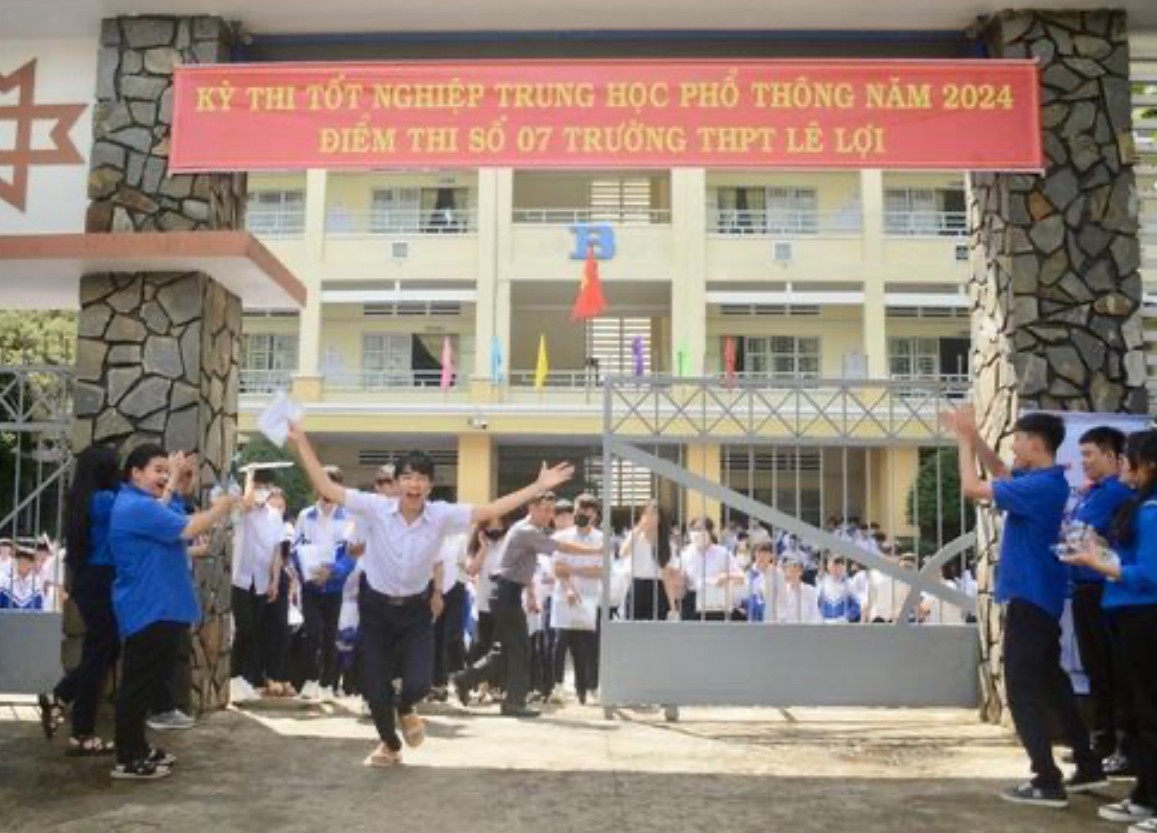 Giáo dục - Gia Lai: Nhiều thí sinh U50 quyết tâm vượt “vũ môn” (Hình 3).