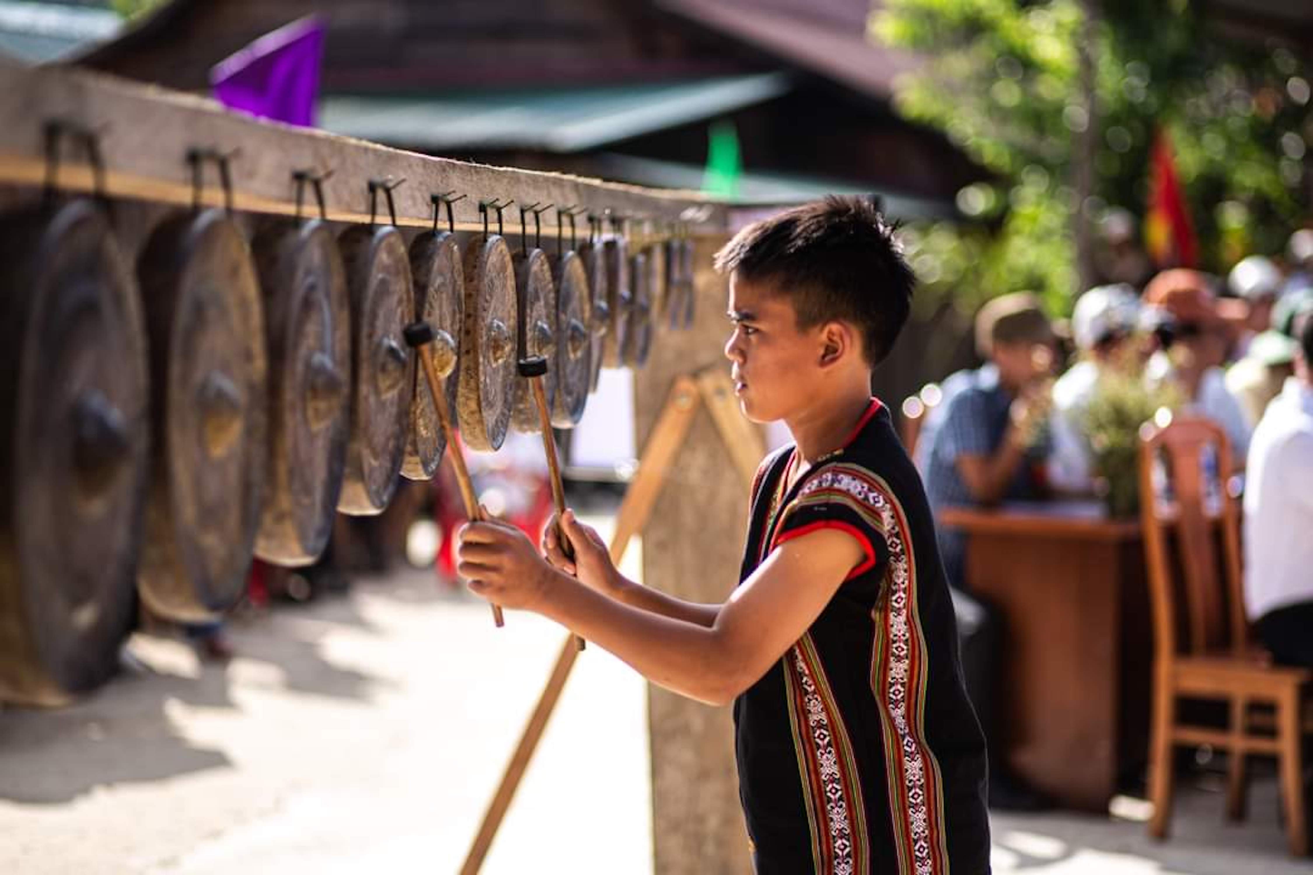 Ngôi làng cổ tích giữa đại ngàn và chuyện làm du lịch cộng đồng