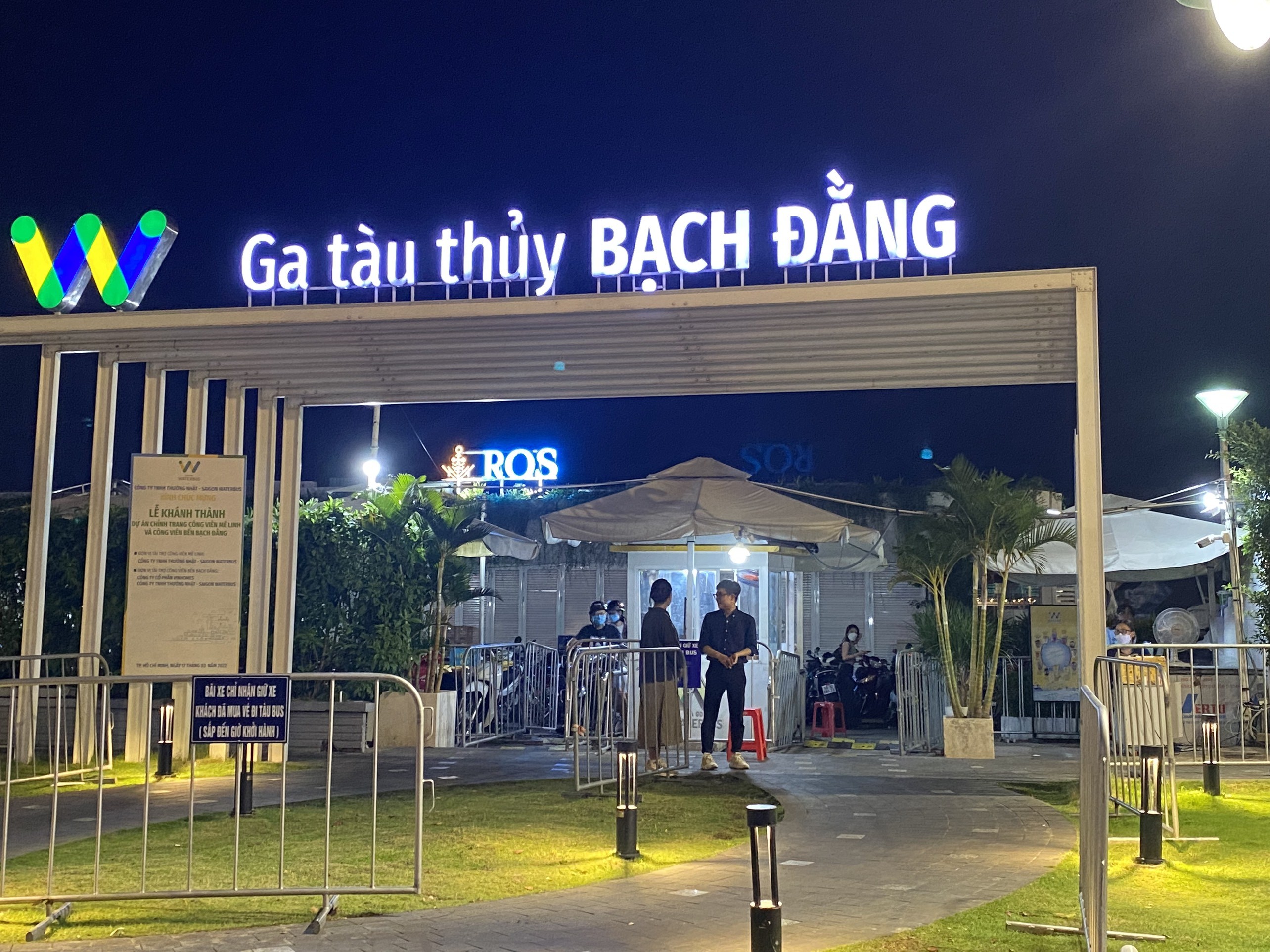 Dân sinh - Tp.HCM: Kiến nghị bố trí bãi giữ xe cho Công viên bến Bạch Đằng (Hình 7).