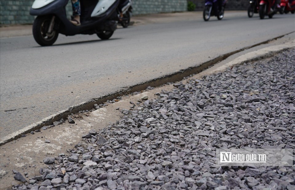 Dân sinh - Tp.HCM: Sửa chữa tạm thời mặt đường Võ Văn Ngân (Hình 2).
