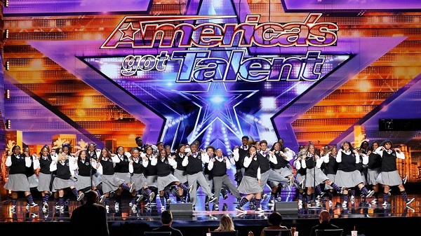 Giải trí - Clip: Dàn hợp xướng đến từ khu ổ chuột gây náo loạn America’s Got Talent