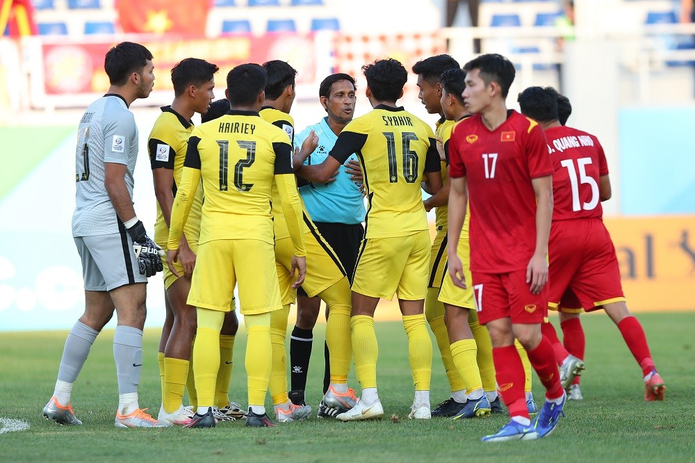 Bóng đá Việt Nam - 5 điểm nhấn U23 Việt Nam 2-0 U23 Malaysia: Vui chơi vẫn có quà (Hình 4).