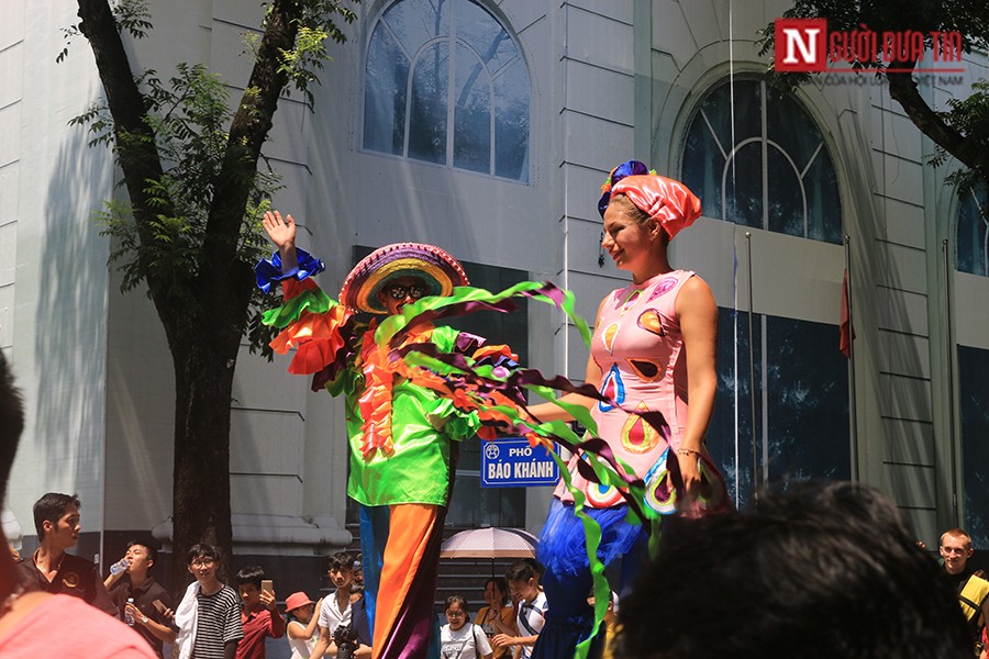 Văn hoá - Lễ hội Carnival: Ngẩn ngơ trước nhan sắc của các vũ công (Hình 6).