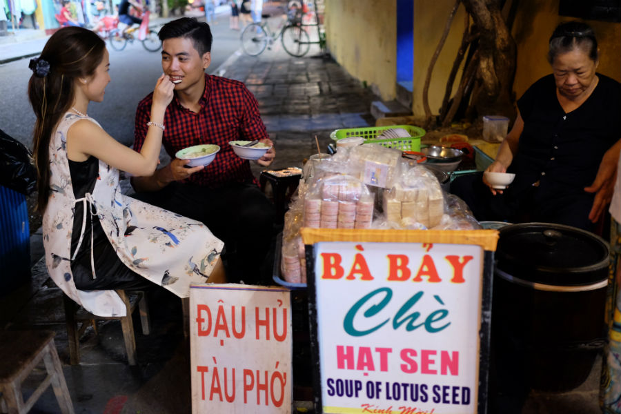 Cộng đồng mạng - Cặp đôi 9X yêu nhau 15 năm tiết lộ bí quyết yêu lâu mà không chán (Hình 2).