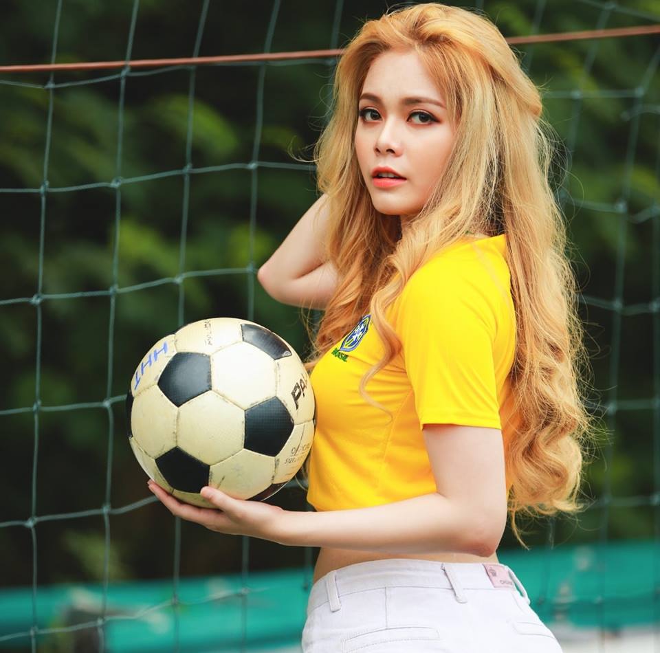 Hotgirl Cao Diệp Anh và chia sẻ bất ngờ về người hùng Neymar