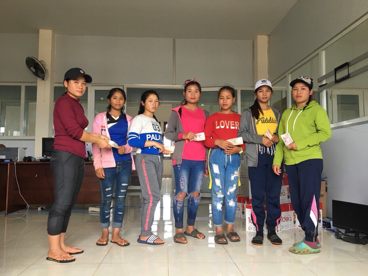 Tin nhanh - Hành trình trực thăng giải cứu công nhân Hoàng Anh Gia Lai bị mắc kẹt tại Lào (Hình 4).