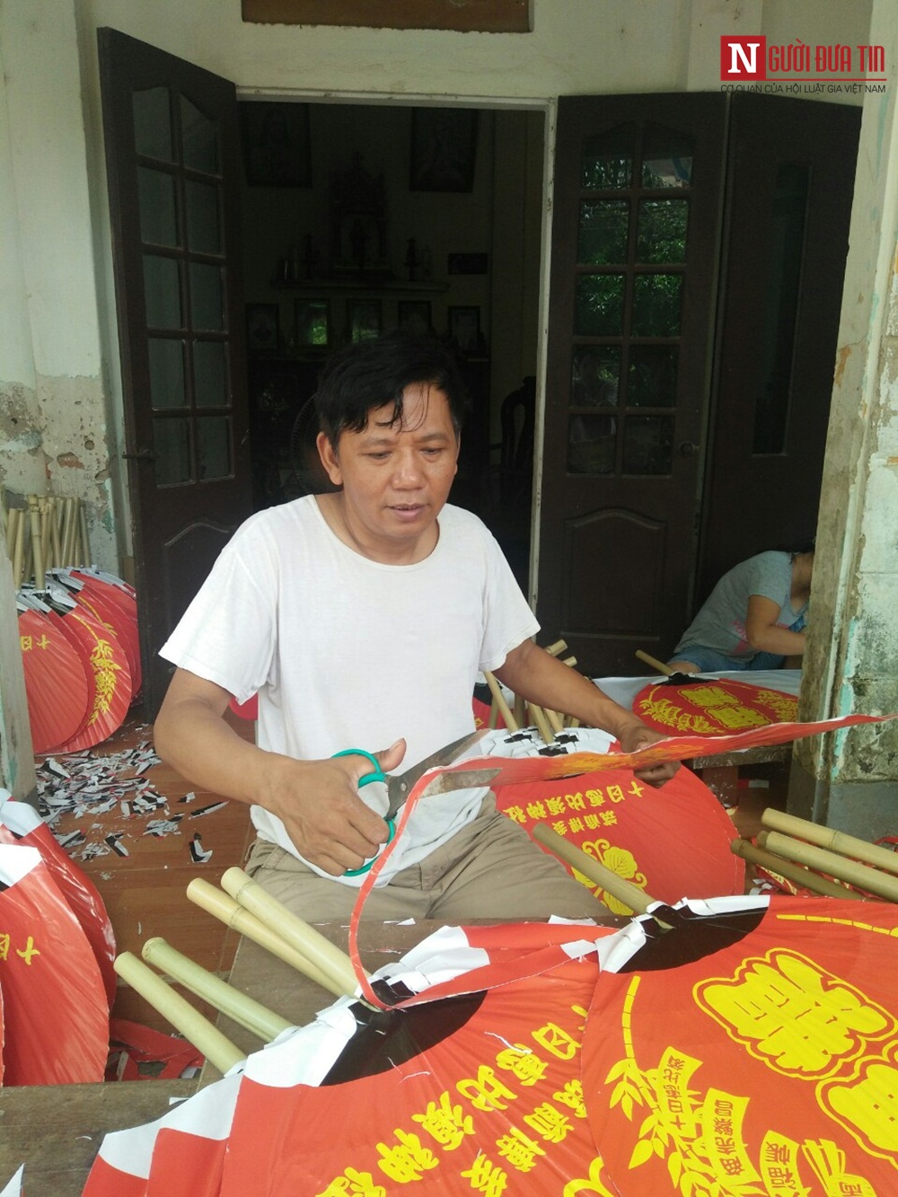 Dân sinh - Tiết lộ bất ngờ từ người nắm giữ kỷ lục về chiếc quạt gỗ lớn nhất Việt Nam (Hình 5).