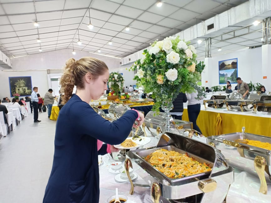 Tin nhanh - Cận cảnh nhà ăn phục vụ hơn 3.000 phóng viên tại Trung tâm báo chí quốc tế (Hình 9).