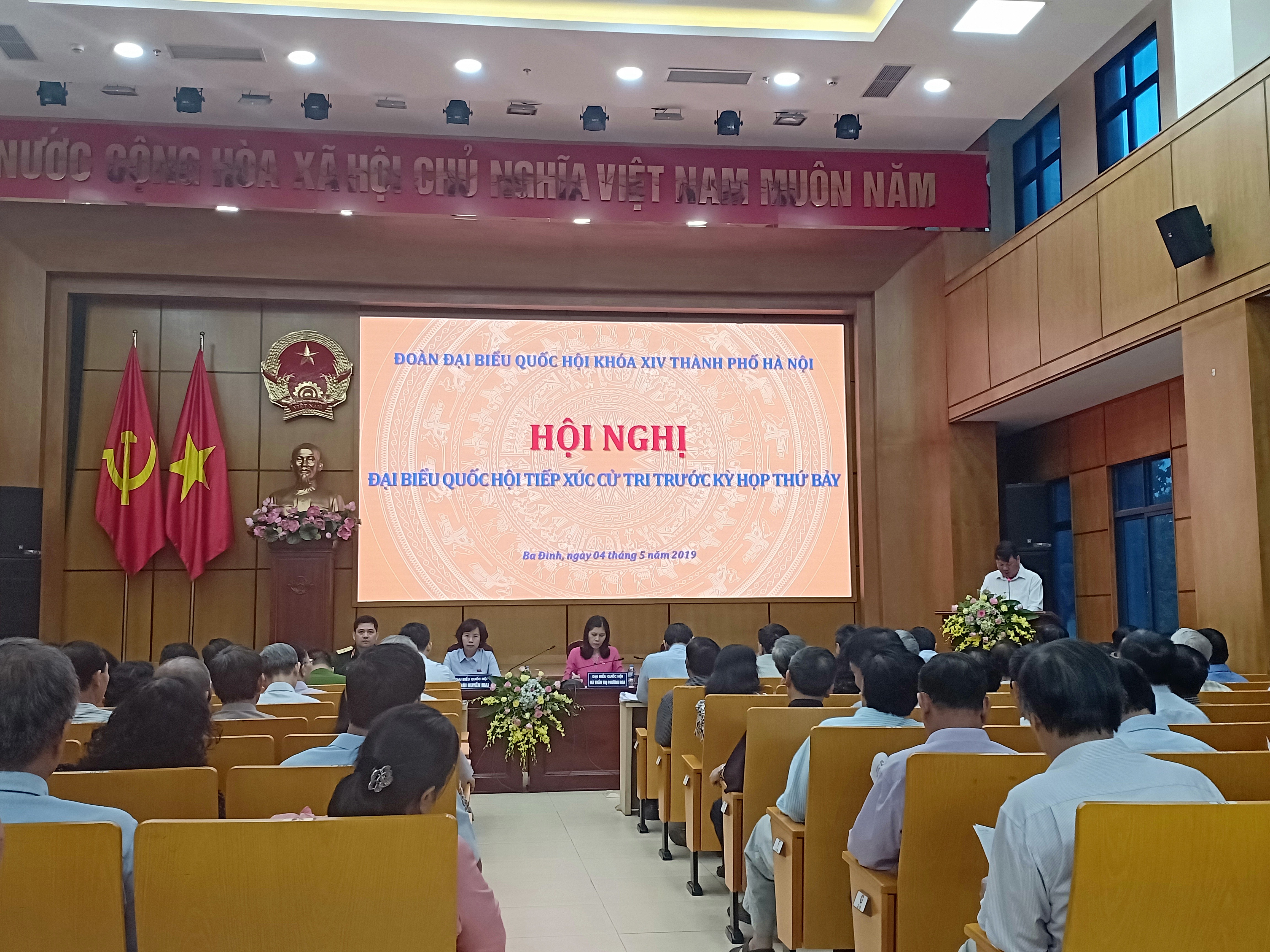 Tin nhanh - Cử tri Hà Nội: Vui mừng khi biết sức khoẻ Tổng Bí thư, Chủ tịch nước đã ổn định