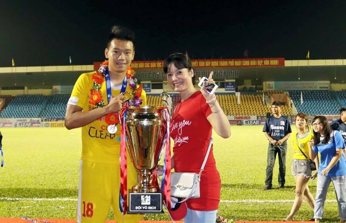 Thể thao - Mẹ Thành Chung U23 gửi lời nhắn nhủ tới con trai trước trận  'đại chiến' U23 Việt Nam - U23 UAE (Hình 2).