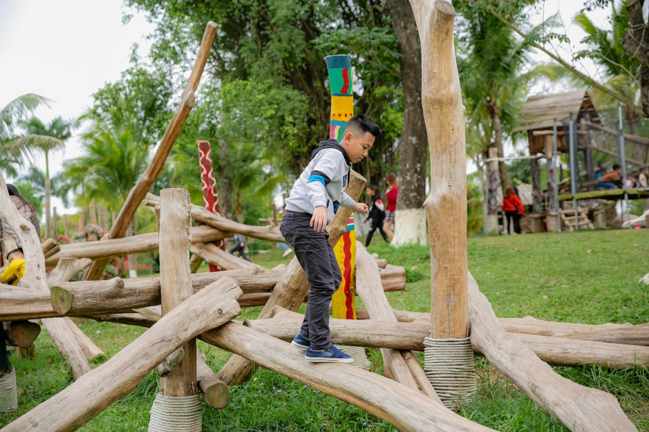 Tin nhanh - Hàng ngàn người “ùn ùn” đổ về ngắm thung lũng hoa tại Hà Nội dịp đầu xuân (Hình 14).