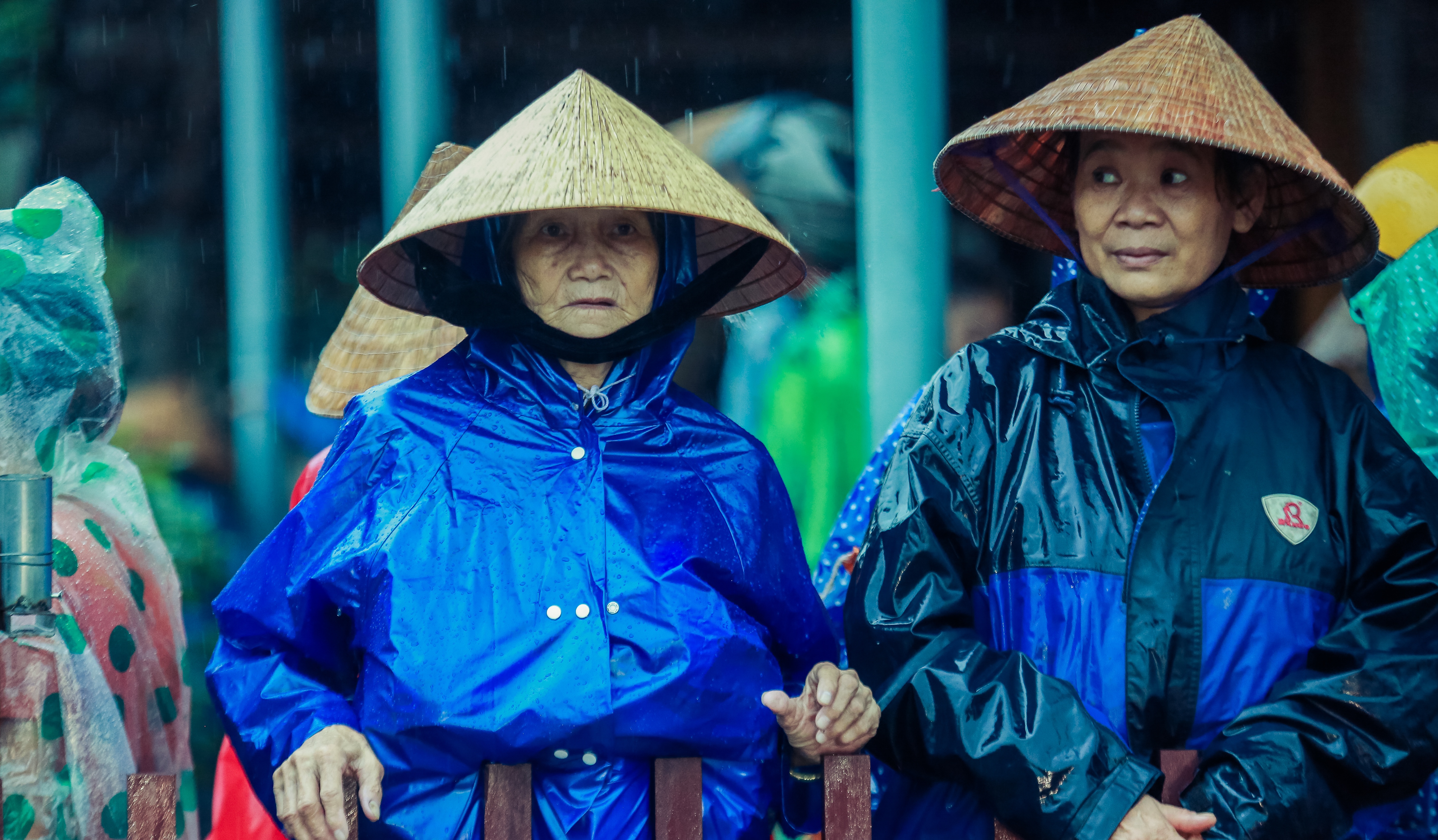 Tin nhanh - Chia sẻ nhói lòng của nhiếp ảnh gia trong vùng lũ Quảng Trị (Hình 8).