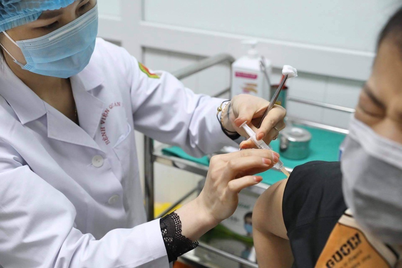 Sự kiện - 1,682 triệu liều vắc-xin phòng Covid-19 của Covax sắp về tới Việt Nam
