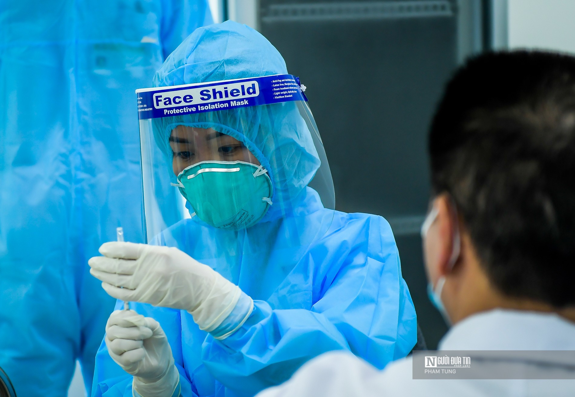 Sự kiện - Hà Nội bắt đầu đẩy nhanh tiến độ xét nghiệm và tiêm vắc-xin (Hình 2).