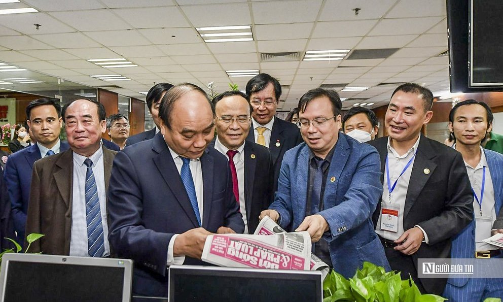 Tiêu điểm - Chủ tịch Hội Luật gia Việt Nam Nguyễn Văn Quyền: Báo chí có vai trò to lớn trong việc tuyên truyền, phổ biến giáo dục pháp luật (Hình 3).