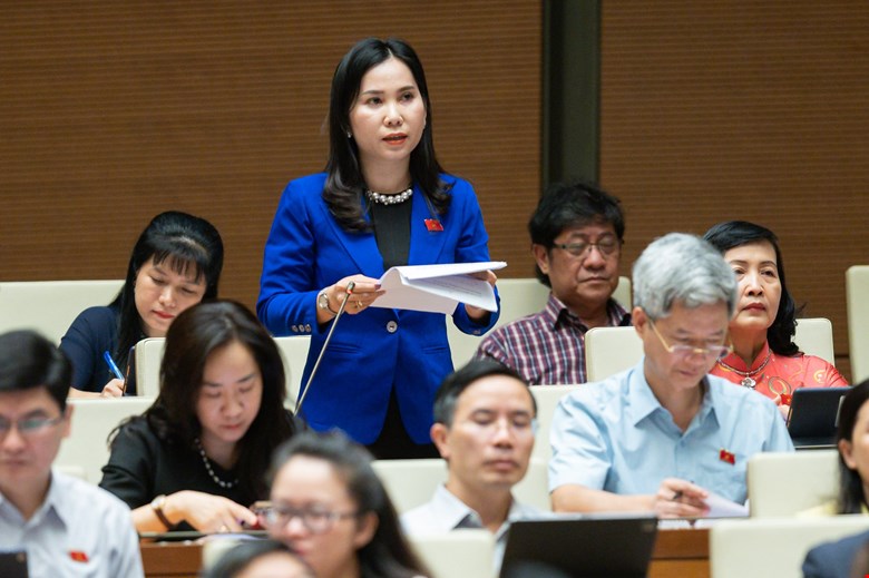 Tiêu điểm - ĐBQH: Mâu thuẫn, thách đố nhau trên mạng dẫn đến ẩu đả ngoài đời thực