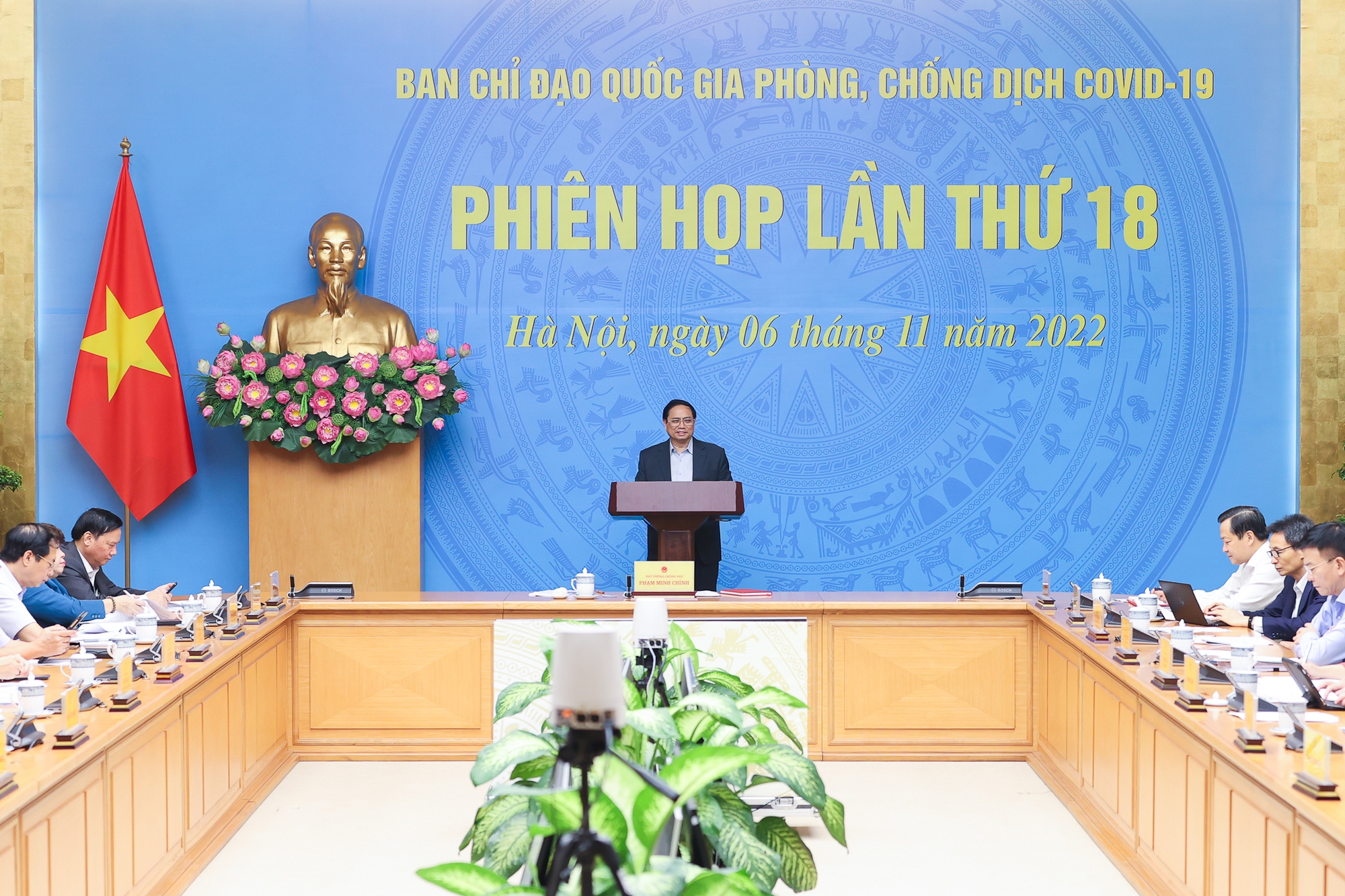 Tiêu điểm - Thế giới vẫn trong đại dịch, chưa thể loại trừ dịch Covid-19